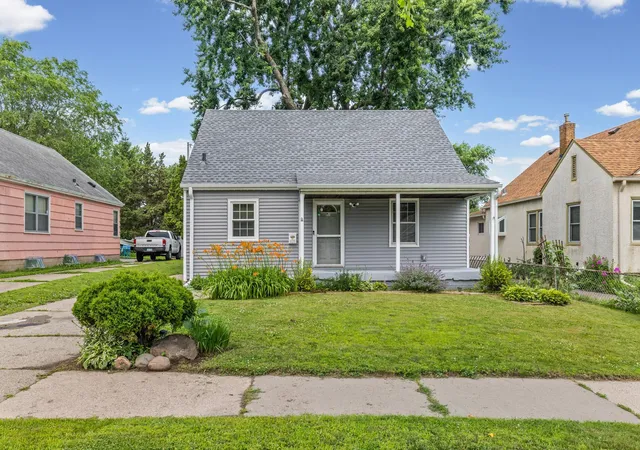 3rd image of 1125 Farrington St, Saint Paul, MN 55117 | MLS# 6766977