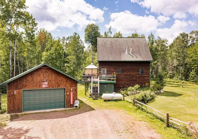 Photo 3 of Single family home for sale at 3687 Bassett Bay Beach Rd, Brimson, MN 55602 | MLS# 6768269 | Listing updated on 2026-10-07