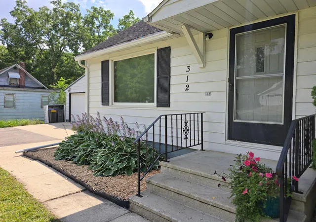 Single Family Residence at 312 21st Street SW, Rochester, MN 55902 | MLS# 6768385 | | Sold on 2025-09-26
