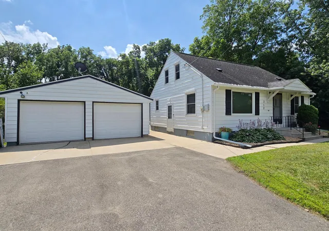 Photo 1 of Single Family Residence at 312 21st Street SW, Rochester, MN 55902 | MLS# 6768385 | | Sold on 2025-09-26