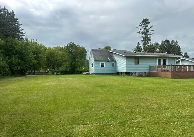 Homes for sale in Warroad, MN | 301 Pleasant Ave Nw, Warroad, MN 56763 | MLS# 6768771