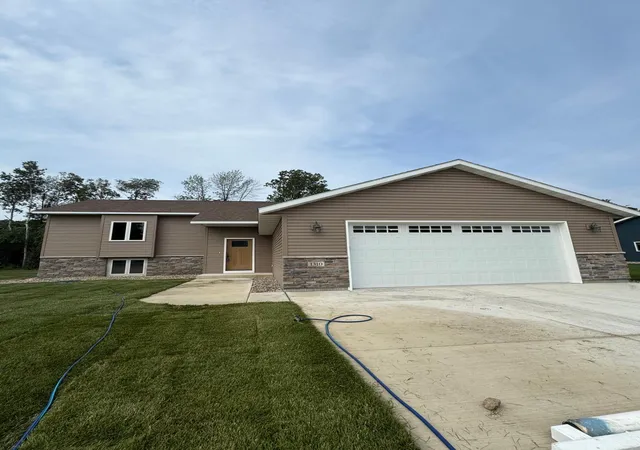 25th image of 1310 Se Greenleaf Rd, Owatonna, MN 55060 | MLS# 6769268