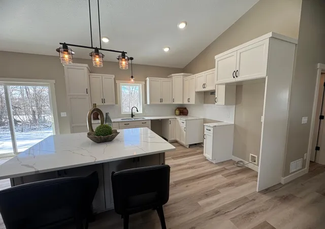 Photo 3 of Single family home for sale at 1310 Se Greenleaf Rd, Owatonna, MN 55060 | MLS# 6769268 | Listing updated on 2026-08-25
