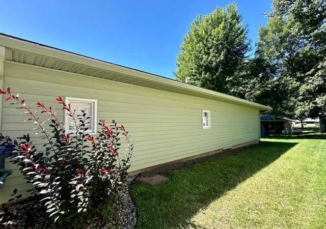3rd image of 1115 Elmhurst Ave, Luverne, MN 56156 | MLS# 6772720