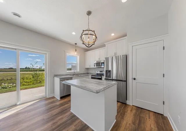 2nd image of 819 Viburnum St, Belle Plaine, MN 56011 | MLS# 6773439