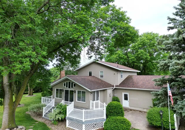Homes for sale in Lucan, MN | 301 Birch St, Lucan, MN 56255 | MLS# 6773600