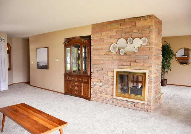 Photo 3 of Single family home for sale at 1206 S Shore Dr, Worthington, MN 56187 | MLS# 6774358 | Listing updated on 2026-08-31
