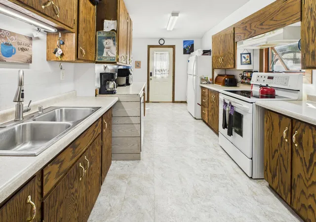 5th image of 108 Central Ave S, Bertha, MN 56437 | MLS# 6774840
