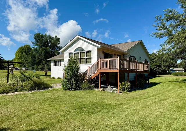 Homes for sale in Redwood Falls, MN | 115 Burr Oak Rd, Redwood Falls, MN 56283 | MLS# 6777153
