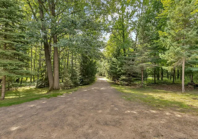Photo 3 of Sale Pending at 8298 190th Street, Milaca, MN 56353 | MLS# 6778145 | Listing updated on 2026-10-01