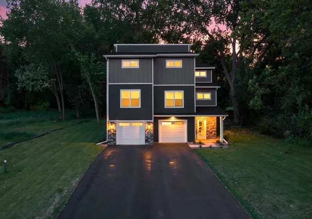Photo 1 of Single family home for sale at 2817 Victoria St N, Saint Paul, MN 55113 | MLS# 6779360 | Listing updated on 2026-10-30