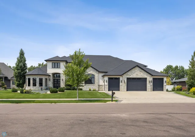 Homes for sale in Fargo, ND | 4355 66th St S, Fargo, ND 58104 | MLS# 6779537