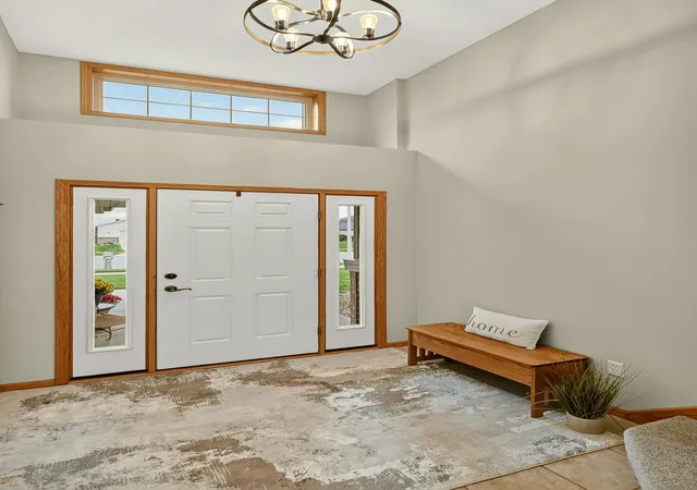 Photo 4 of Single family home for sale at 5121 Florence Dr NW, Rochester, MN 55901 | MLS# 6781294 | Listing updated on 2026-10-22
