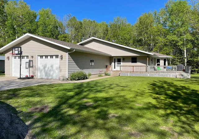 Homes for sale in Roseau, MN | 39947 River Oaks Dr, Roseau, MN 56751 | MLS# 6781450