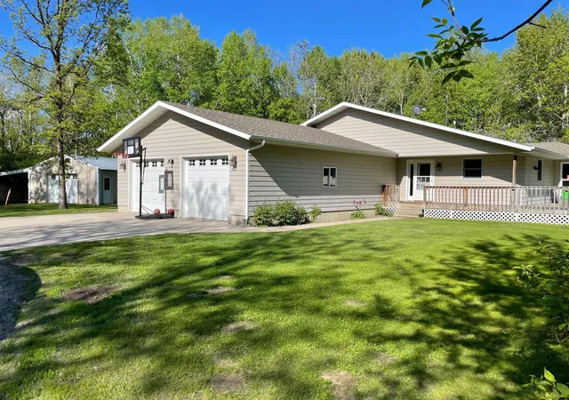 Homes for sale in Roseau, MN | 39947 River Oaks Dr, Roseau, MN 56751 | MLS# 6781450