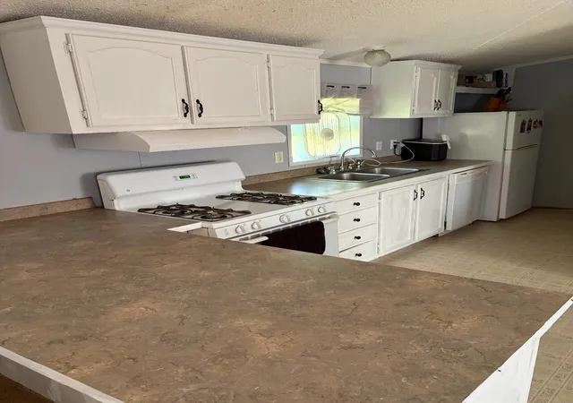 Homes for sale in Bertha, MN | 300 Main St E #1, Bertha, MN 56437 | MLS# 6783441