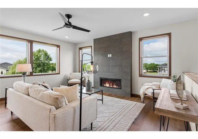 4th image of 2870 Victoria St N, Saint Paul, MN 55113 | MLS# 6784368