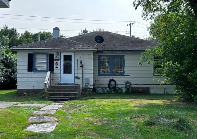 1st image of 2085 Town Road 122, International Falls, MN 56649 | MLS# 6785478