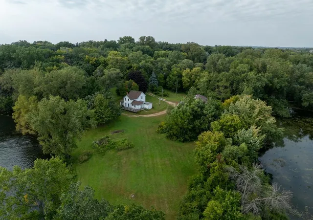 2nd image of 1360 Lone Oak Rd, Saint Paul, MN 55121 | MLS# 6786412