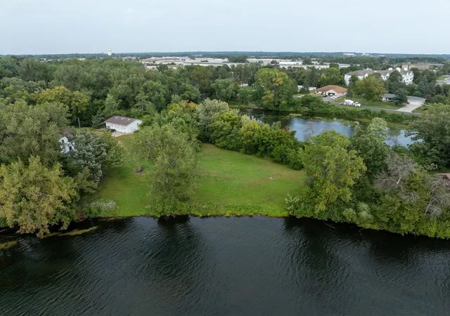 4th image of 1360 Lone Oak Rd, Saint Paul, MN 55121 | MLS# 6786412