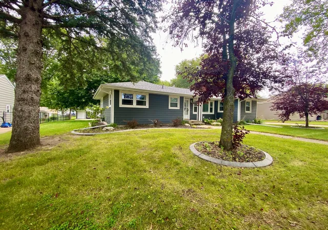 Homes for sale in Montevideo, MN | 712 S 11Th St, Montevideo, MN 56265 | MLS# 6786846
