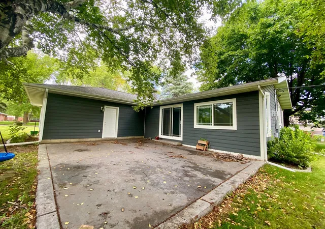 Homes for sale in Montevideo, MN | 712 S 11Th St, Montevideo, MN 56265 | MLS# 6786846