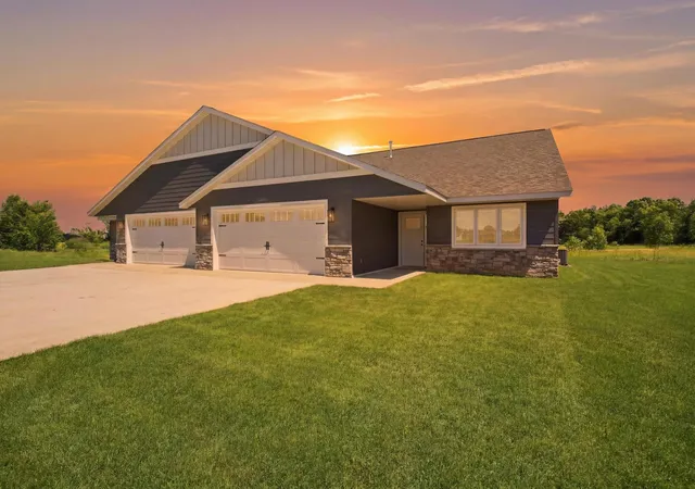 Homes for sale in Alexandria, MN | 383 Old Glory Dr Ne, Alexandria, MN 56308 | MLS# 6788768