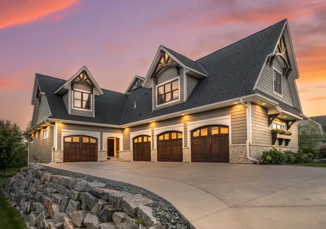 2nd image of 9745 Whistling Valley Rd, Lake Elmo, MN 55042 | MLS# 6788987