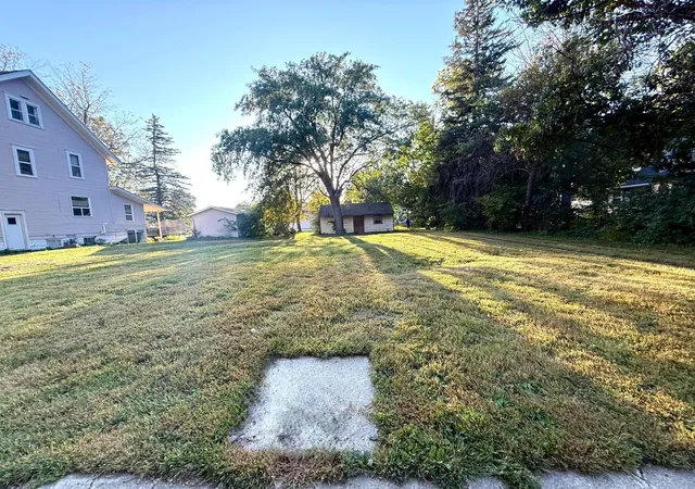 Homes for sale in Worthington, MN | 523 Strait Ave, Worthington, MN 56187 | MLS# 6789869