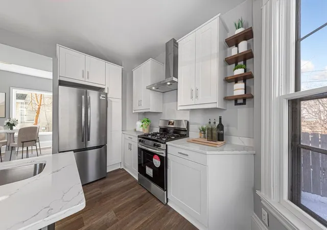 3rd image of 1510 W 31St St, Minneapolis, MN 55408 | MLS# 6792269