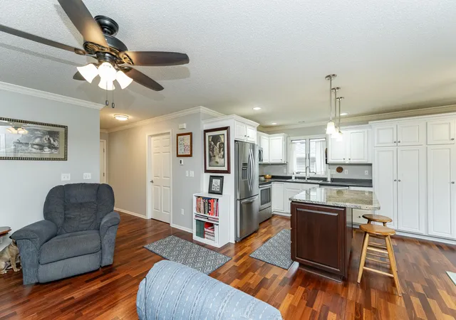 5th image of 1821 Clubhouse Dr Ne, Stewartville, MN 55976 | MLS# 6793485