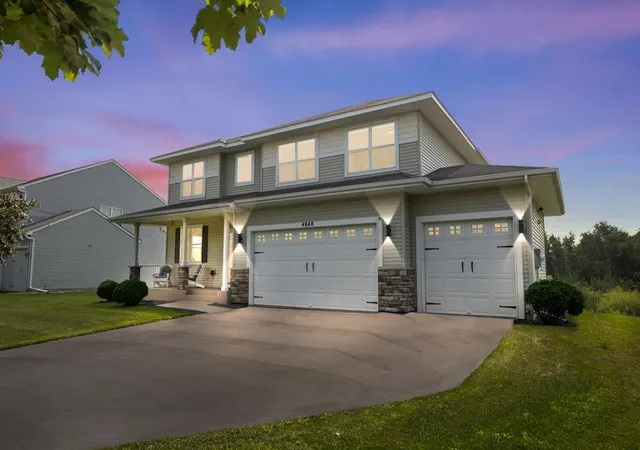 Photo 2 of Single family home for sale at 4848 Bulrush Blvd, Shakopee, MN 55379 | MLS# 6793627 | Listing updated on 2026-09-12