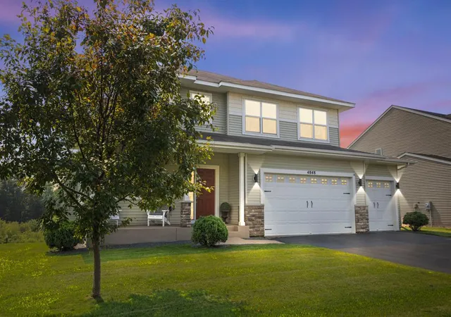 Photo 3 of Single family home for sale at 4848 Bulrush Blvd, Shakopee, MN 55379 | MLS# 6793627 | Listing updated on 2026-09-12