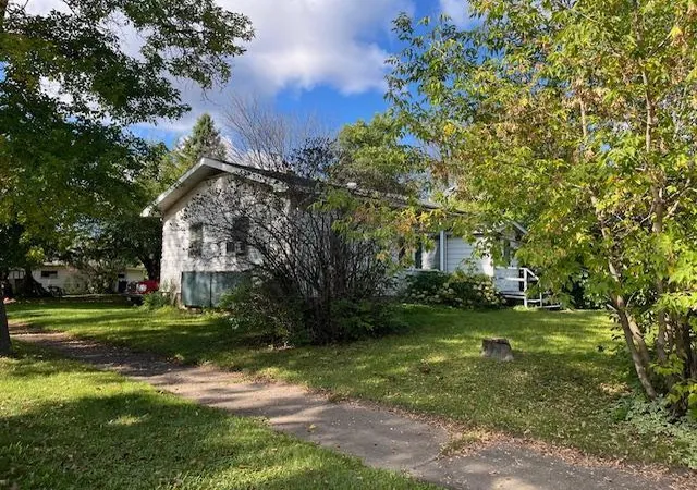 4th image of 1909 Southern Dr, Virginia, MN 55792 | MLS# 6794024