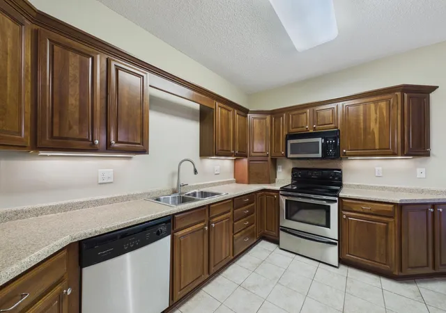 Photo 4 of Condo for sale at 110696 Village Rd #307, Chaska, MN 55318 | MLS# 6794040 | Listing updated on 2026-09-05