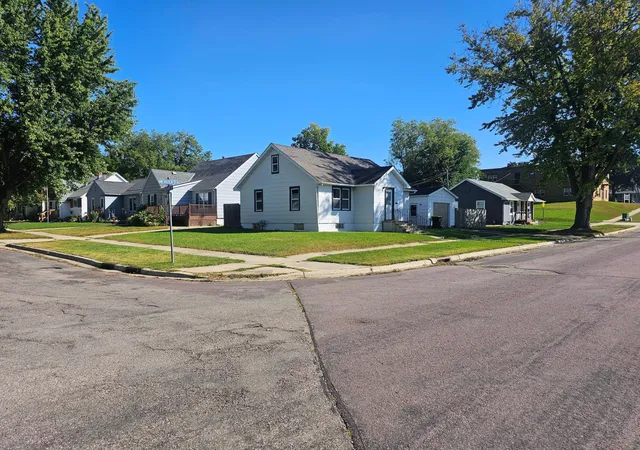 Homes for sale in Fairmont, MN | 603 Webster St, Fairmont, MN 56031 | MLS# 6794283