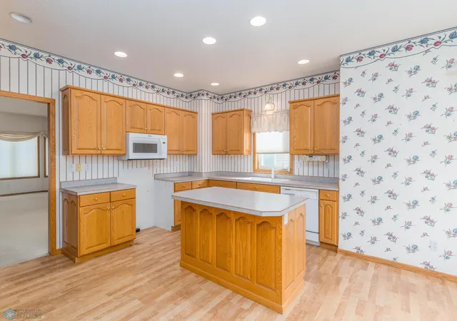 Homes for sale in Moorhead, MN | 318 44Th Ave S, Moorhead, MN 56560 | MLS# 6794774