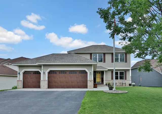 Homes for sale in Cottage Grove, MN | 6745 Wildflower Dr S, Cottage Grove, MN 55016 | MLS# 6795281
