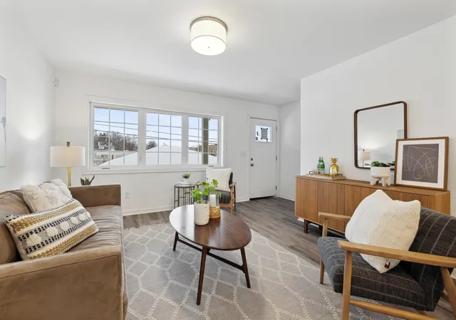 4th image of 2034 James Ave N, Minneapolis, MN 55411 | MLS# 6795551