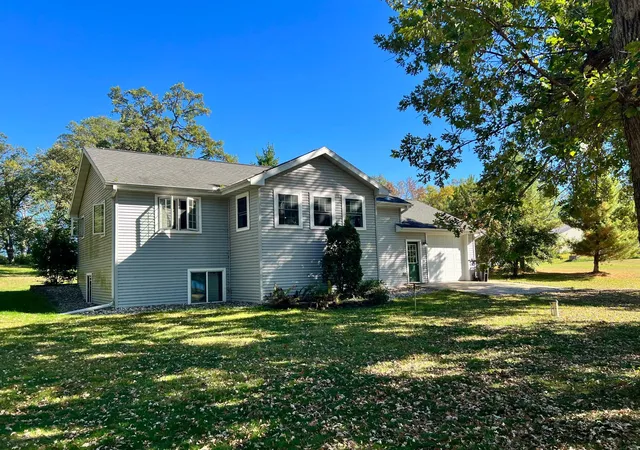 Photo 2 of Single family home for sale at 208 Hilltop Rd, Ottertail, MN 56571 | MLS# 6795817 | Listing updated on 2026-09-26