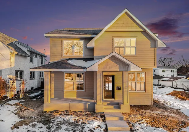 1st image of 1615 Stanford Ave, Saint Paul, MN 55105 | MLS# 6795845