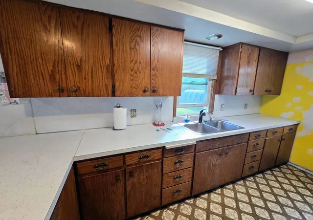 Photo 4 of Single family home for sale at 109 5th Avenue SE, Pipestone, MN 56164 | MLS# 6796663 | Listing updated on 2026-08-20