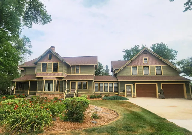 Photo 4 of Single family home for sale at 919 3rd Avenue SW, Pipestone, MN 56164 | MLS# 6796824 | Listing updated on 2026-09-14
