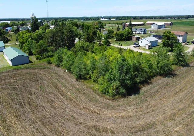2nd image of 207 China St, Ottertail, MN 56571 | MLS# 6798562