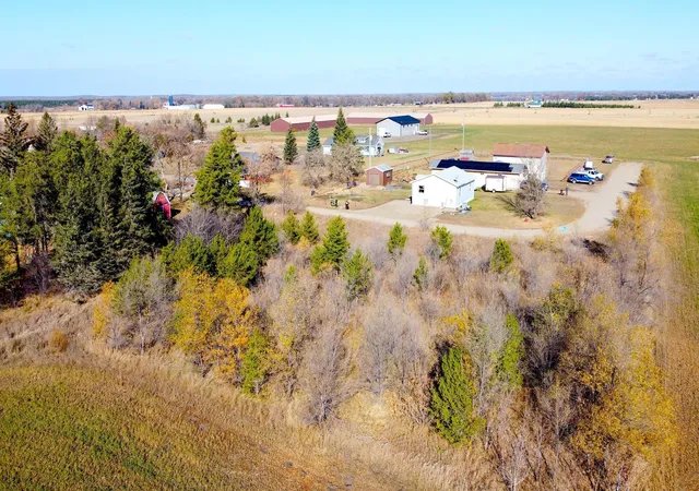 3rd image of 207 China St, Ottertail, MN 56571 | MLS# 6798562