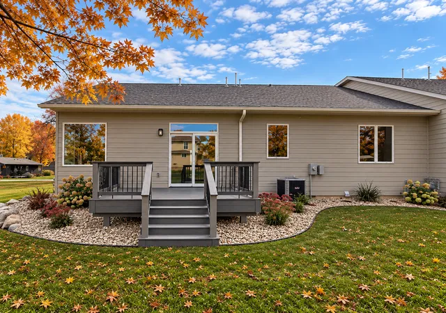 Photo 2 of Townhouse for sale at 1207 S Shore Dr, Worthington, MN 56187 | MLS# 6798653 | Listing updated on 2026-10-21