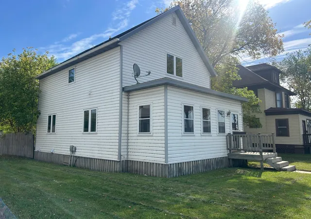 3rd image of 408 Main Ave N, Thief River Falls, MN 56701 | MLS# 6798701