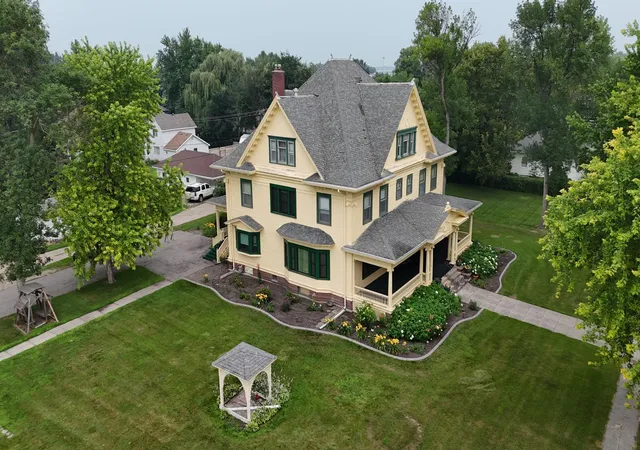 3rd image of 312 10Th Ave N, Casselton, ND 58012 | MLS# 6799089