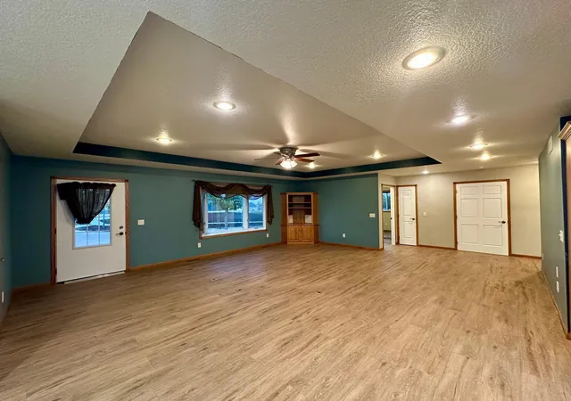 3rd image of 106 E Christensen Dr, Luverne, MN 56156 | MLS# 6800016
