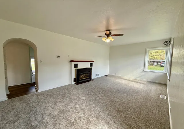 5th image of 1715 Se Marshall St, Albert Lea, MN 56007 | MLS# 6800472